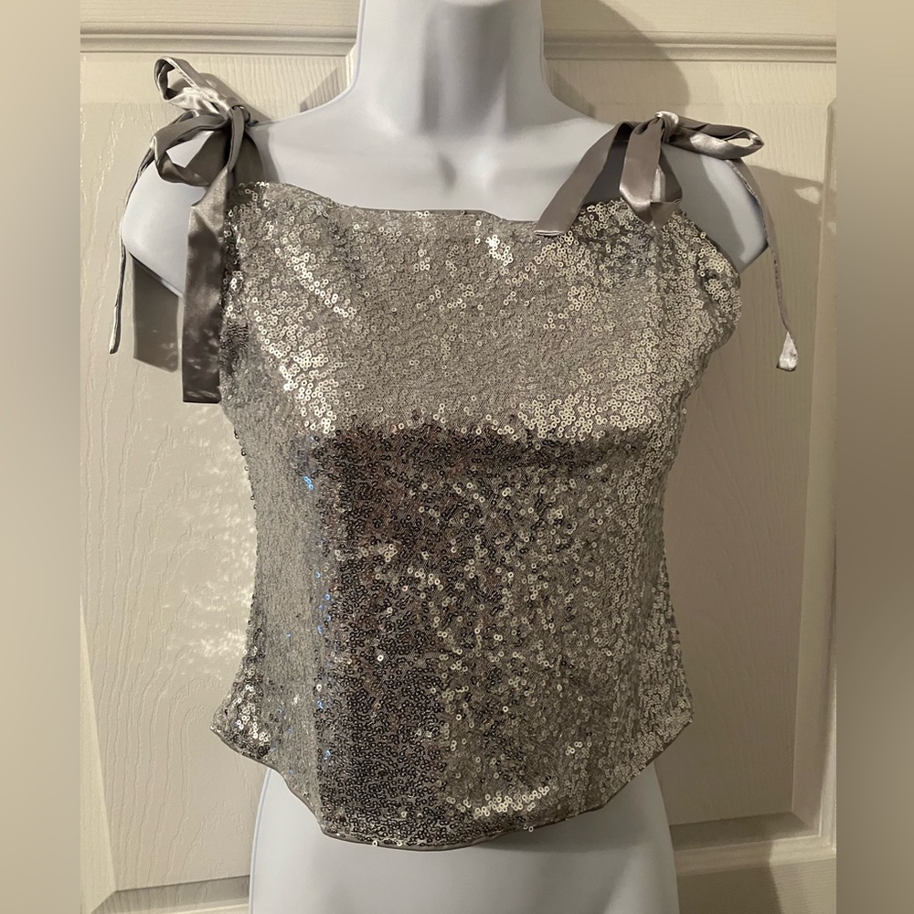 Anna-kaci Silver Sequence Top